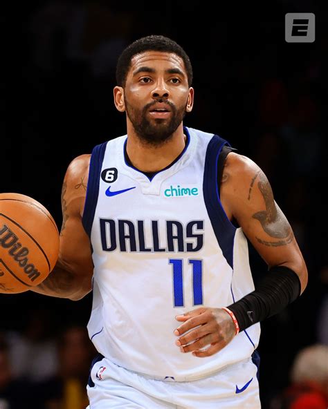Kyrie Irving (Dallas Mavericks) .